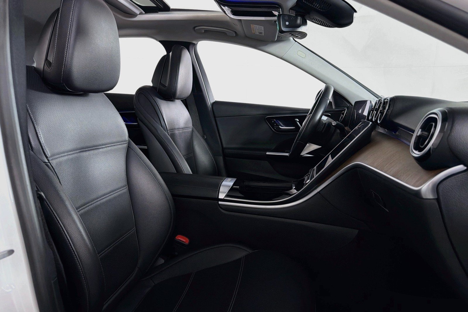 Used 2022 Mercedes-Benz C 300 Sedan image 7