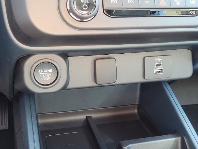 New 2026 Ford Maverick Lobo AWD/4WD image 48