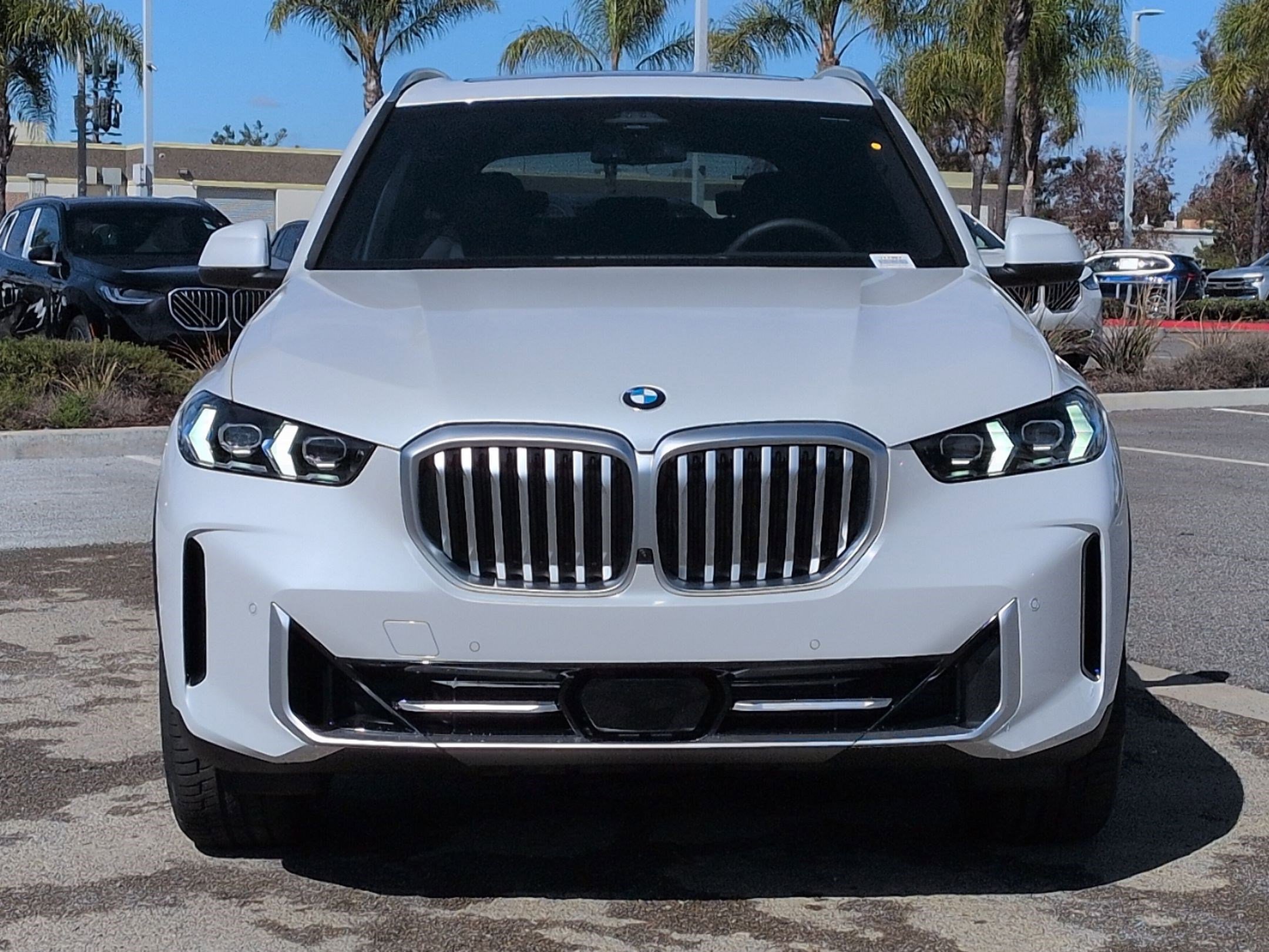 New 2026 BMW X5 xDrive40i w/ Premium Package image 3