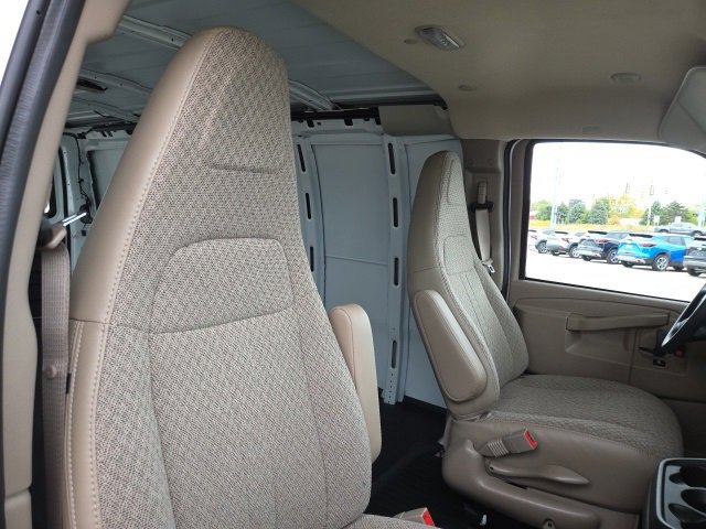 New 2025 Chevrolet Express 2500 w/ Driver Convenience Package image 16