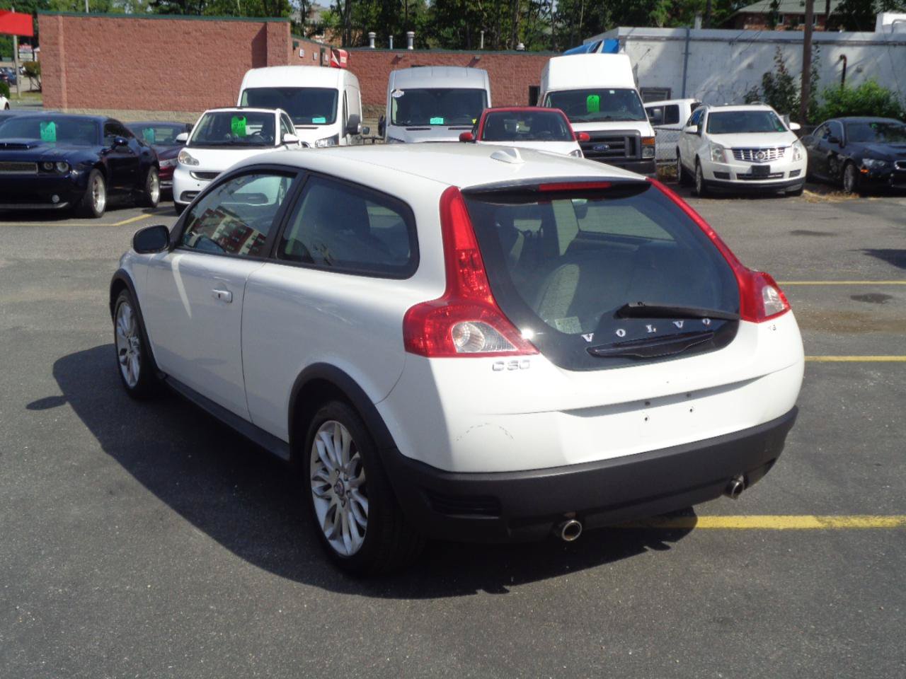 Used 2009 Volvo C30 FWD image 4