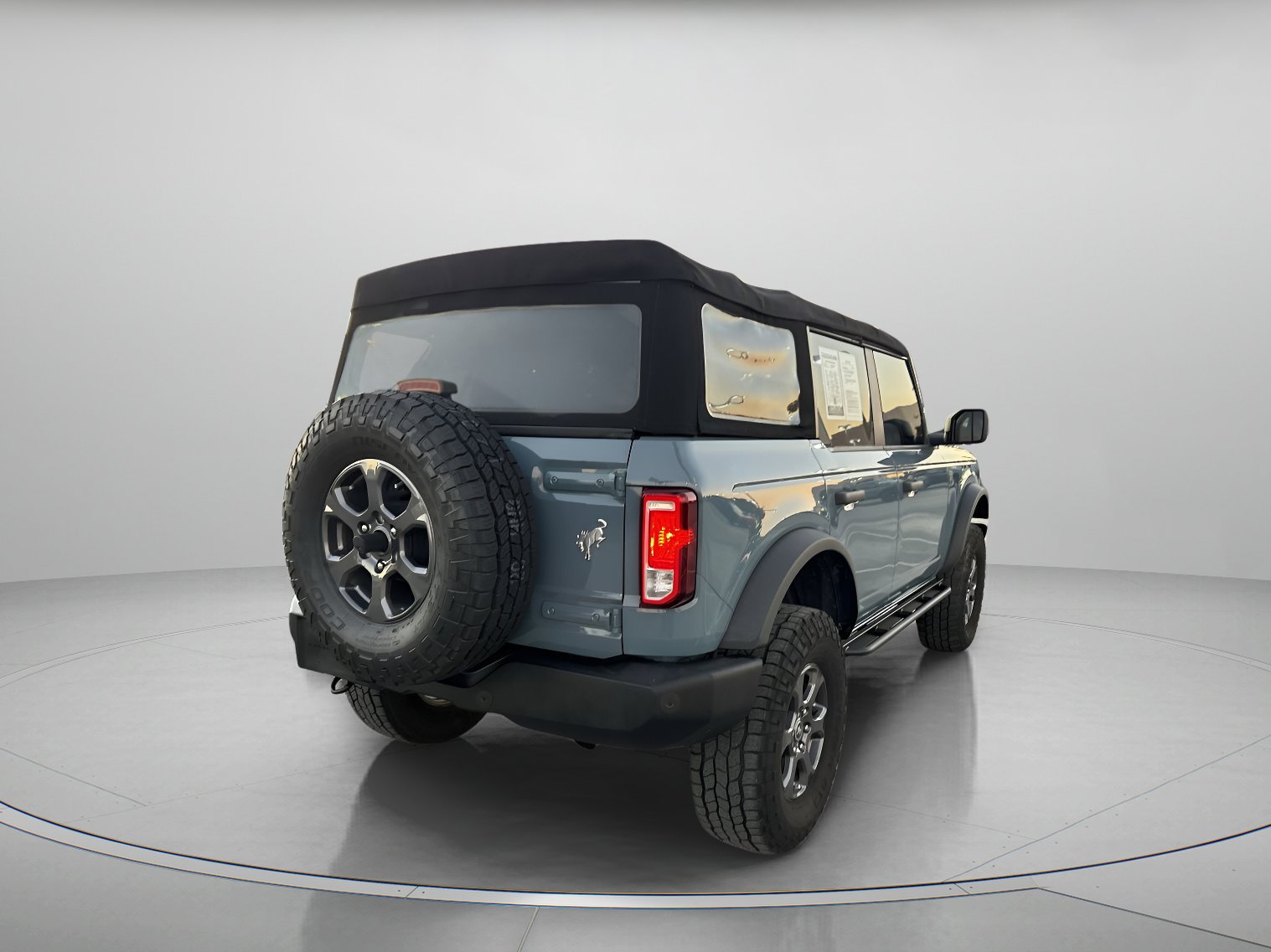 Used 2022 Ford Bronco Big Bend image 3