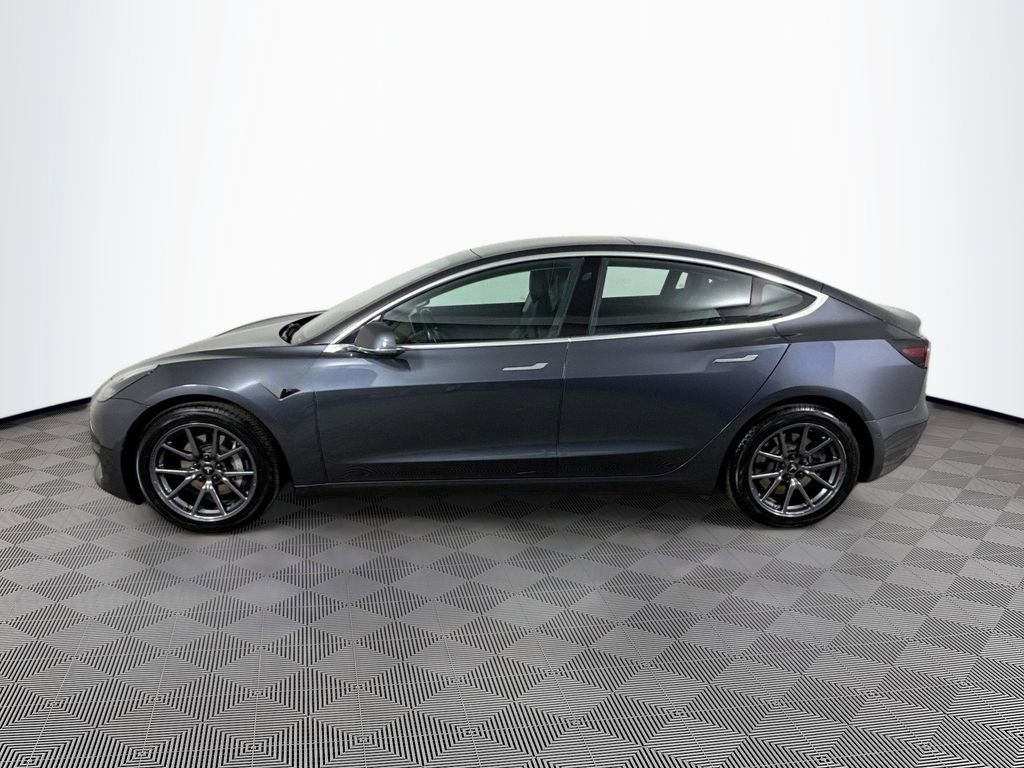 Used 2018 Tesla Model 3 Long Range image 5