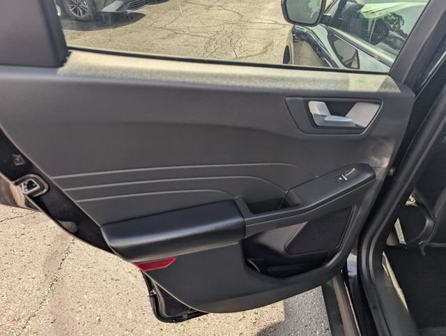 Used 2023 Ford Escape ST-Line w/ Tech Pack #1 AWD/4WD image 10