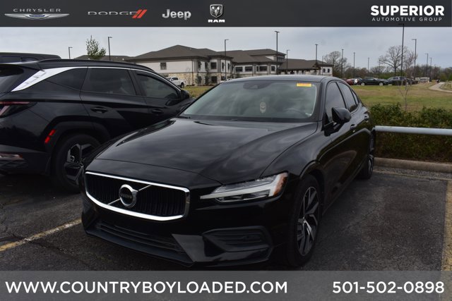 Used 2020 Volvo S60 T6 Momentum