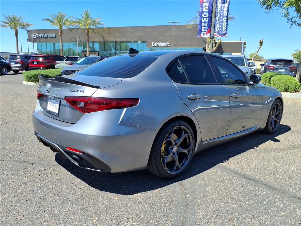 Used 2021 Alfa Romeo Giulia Ti Sport image 5