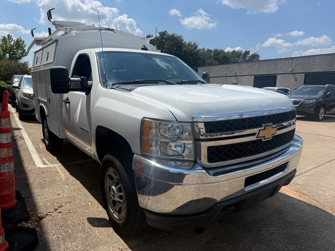 Used 2012 Chevrolet Silverado 3500 W/T RWD image 3