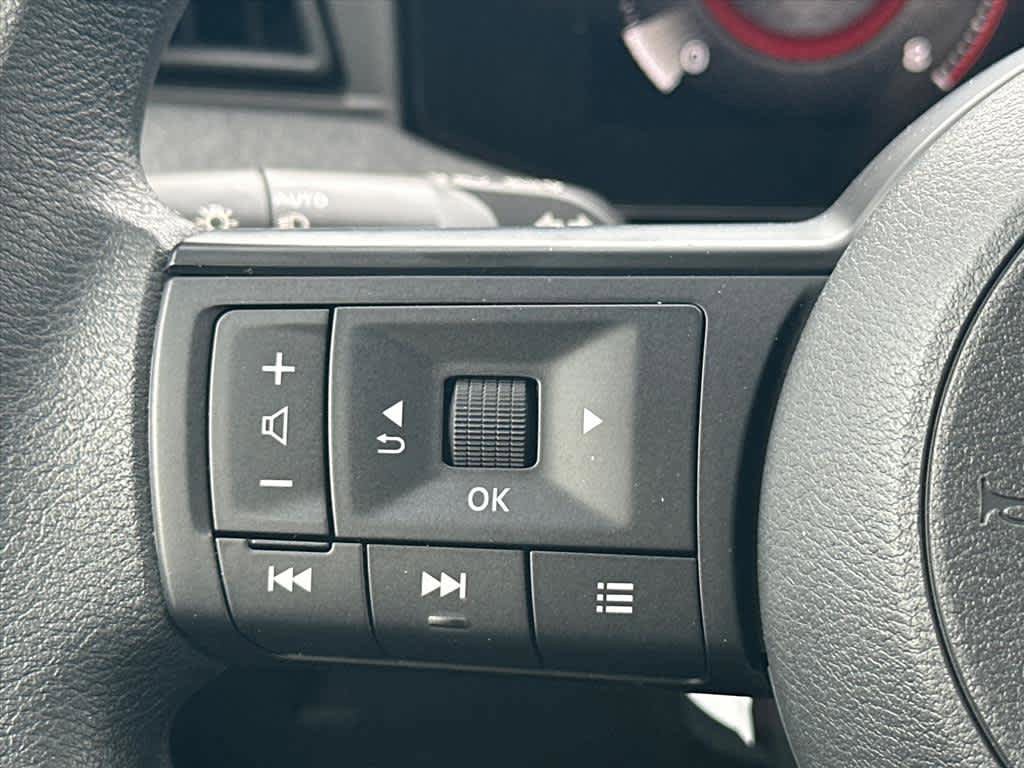 Used 2026 Nissan Kicks SV image 16