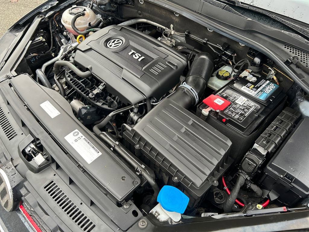 Used 2020 Volkswagen Golf 4-Door image 31