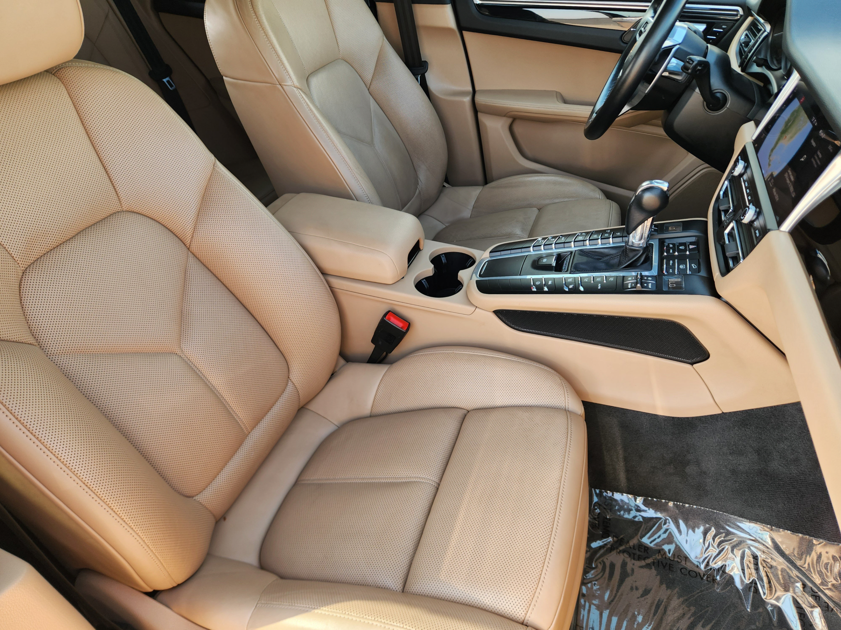 Used 2020 Porsche Macan AWD/4WD image 8