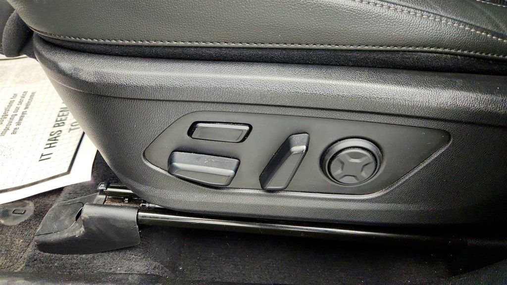 Used 2024 Kia Sorento SX Prestige image 11