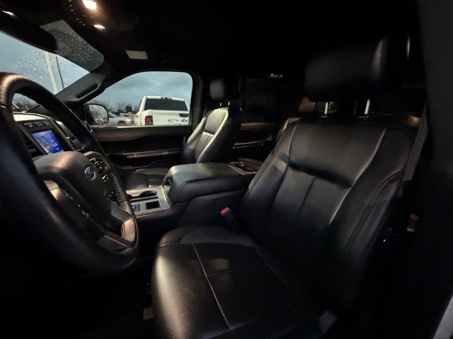 Used 2020 Ford Expedition XLT w/ Equipment Group 202A image 7