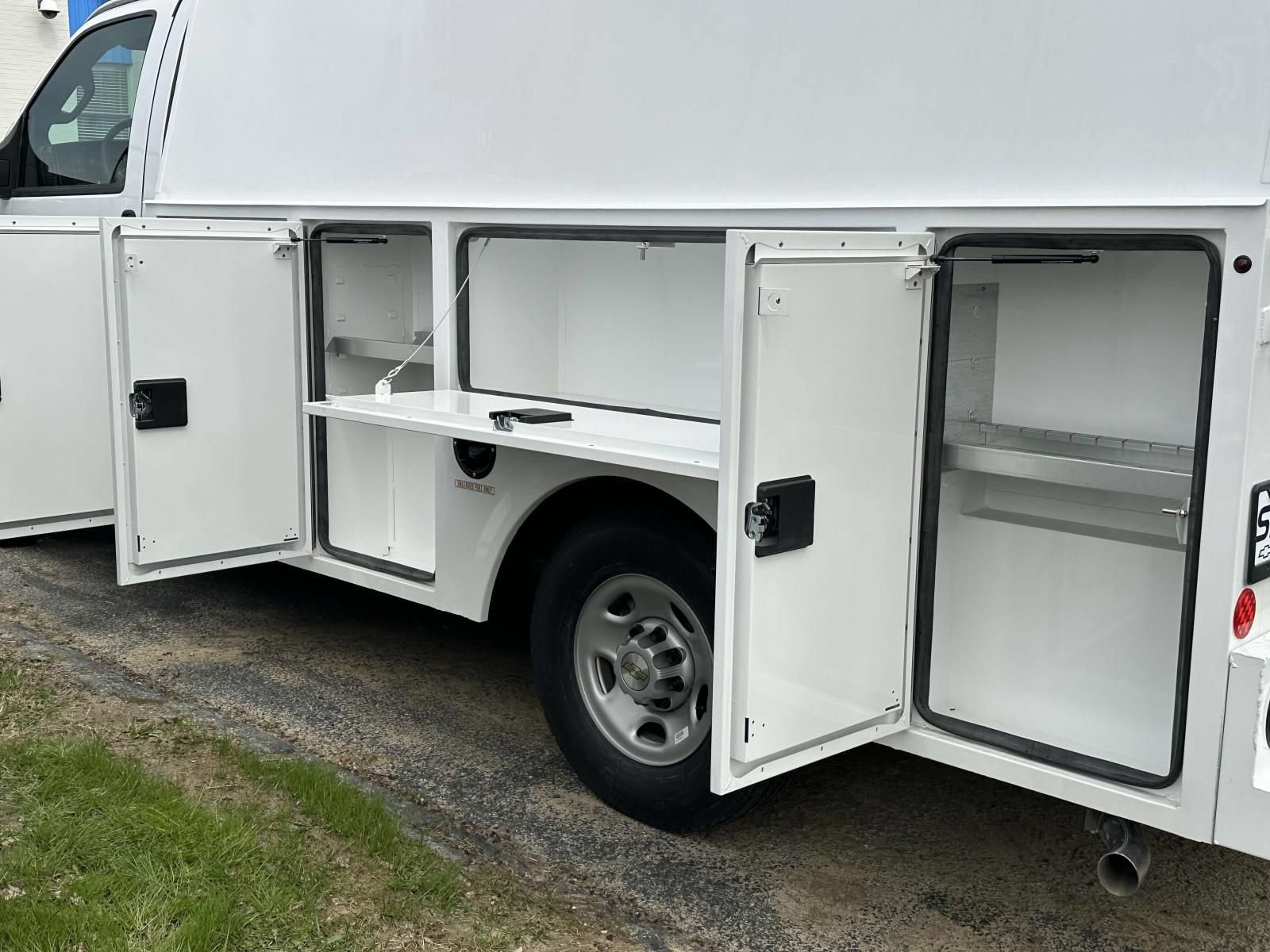 New 2024 Chevrolet Express 3500 w/ Power Convenience Package RWD image 16