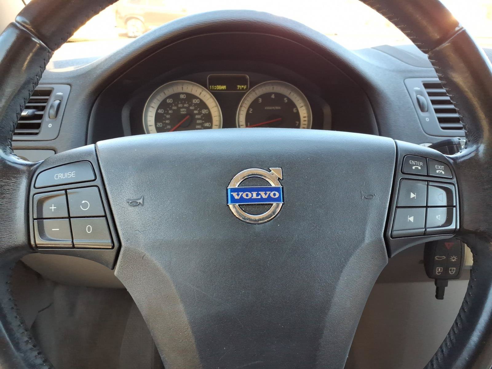 Used 2013 Volvo C70 T5 w/ Climate Pkg FWD image 25