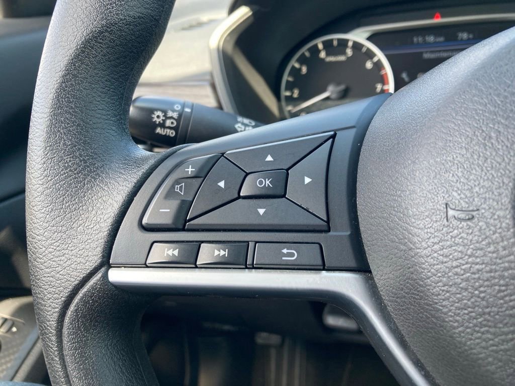 Used 2025 Nissan Altima 2.5 SV image 16