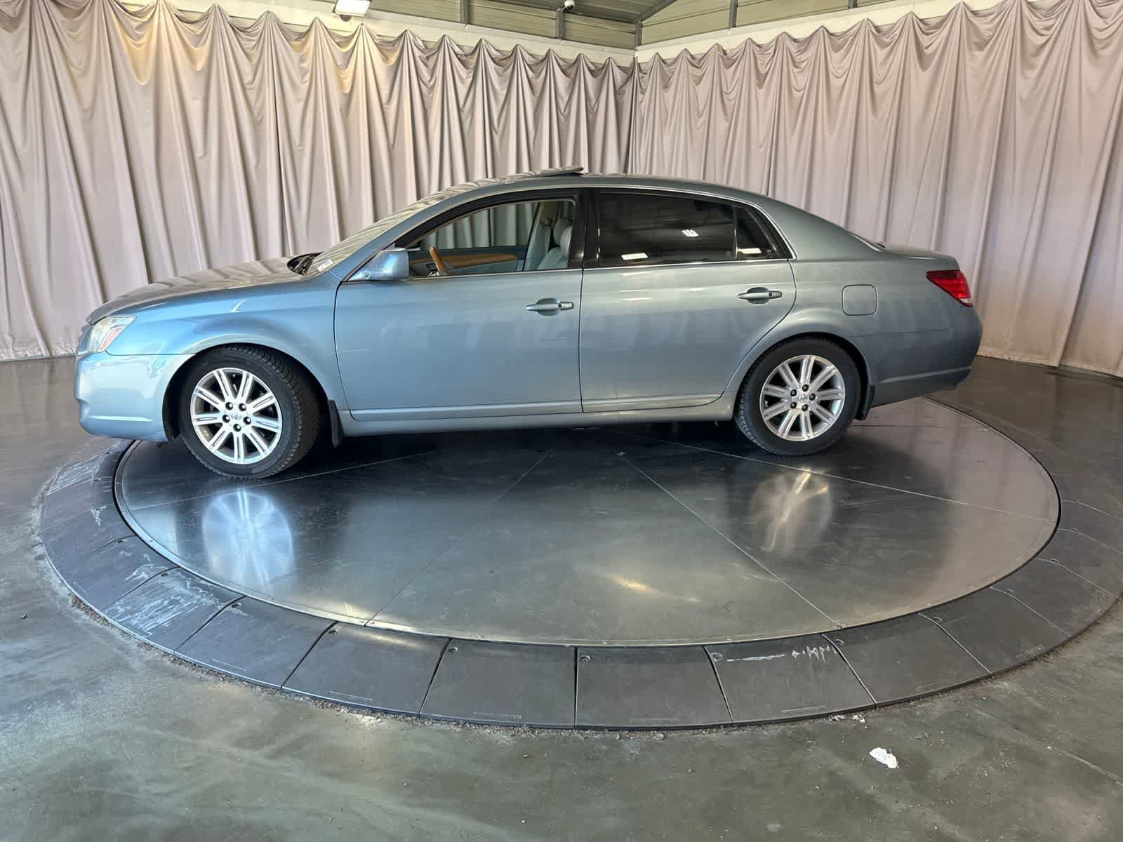 Used 2005 Toyota Avalon Limited FWD image 8