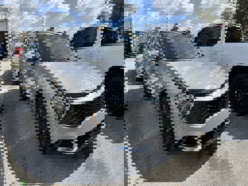 Certified 2023 Kia Sportage SX image 2