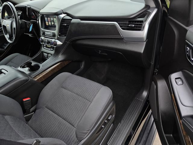 Used 2016 Chevrolet Suburban LS RWD image 7