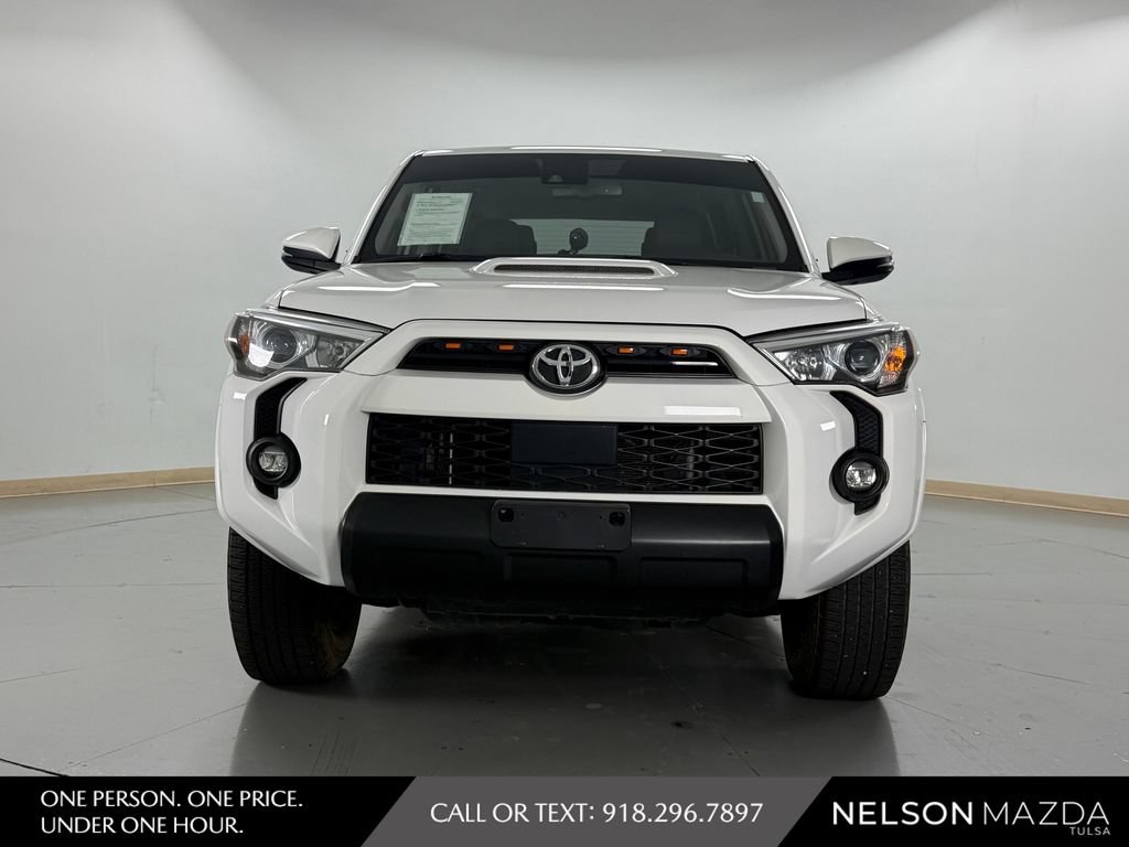 Used 2023 Toyota 4Runner TRD Off-Road Premium AWD/4WD image 2