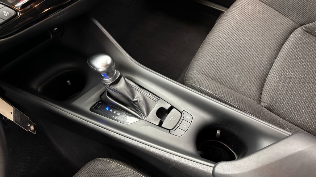 Used 2019 Toyota C-HR LE FWD image 22