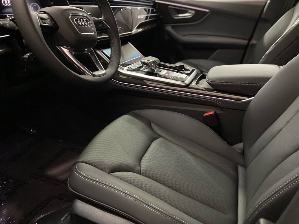 New 2026 Audi Q7 3.0T Premium Plus AWD/4WD image 4