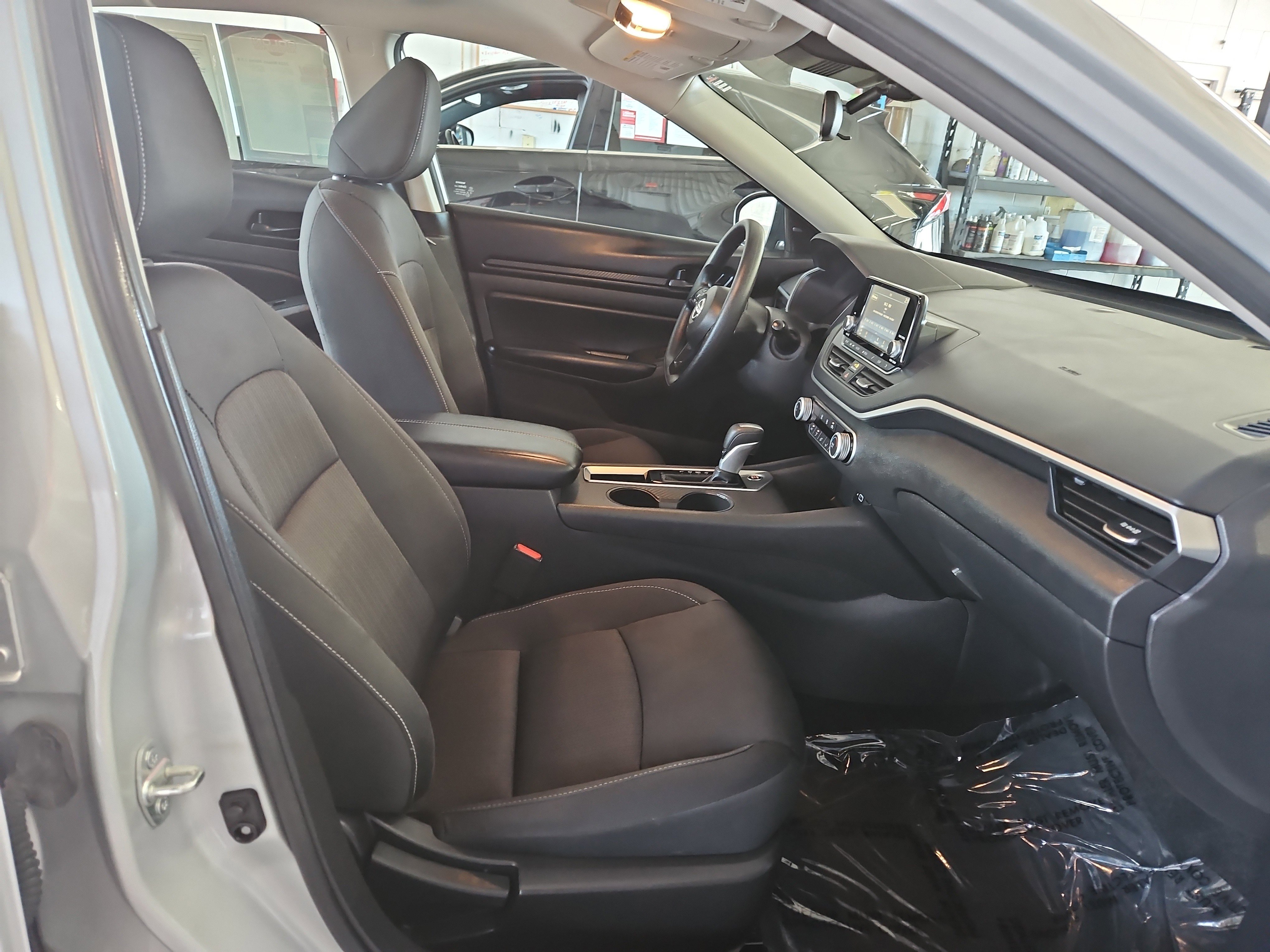 Used 2024 Nissan Altima 2.5 S image 16