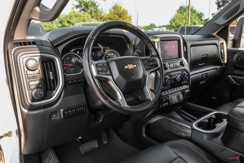 Used 2020 Chevrolet Silverado 2500 LTZ w/ LTZ Premium Package image 13