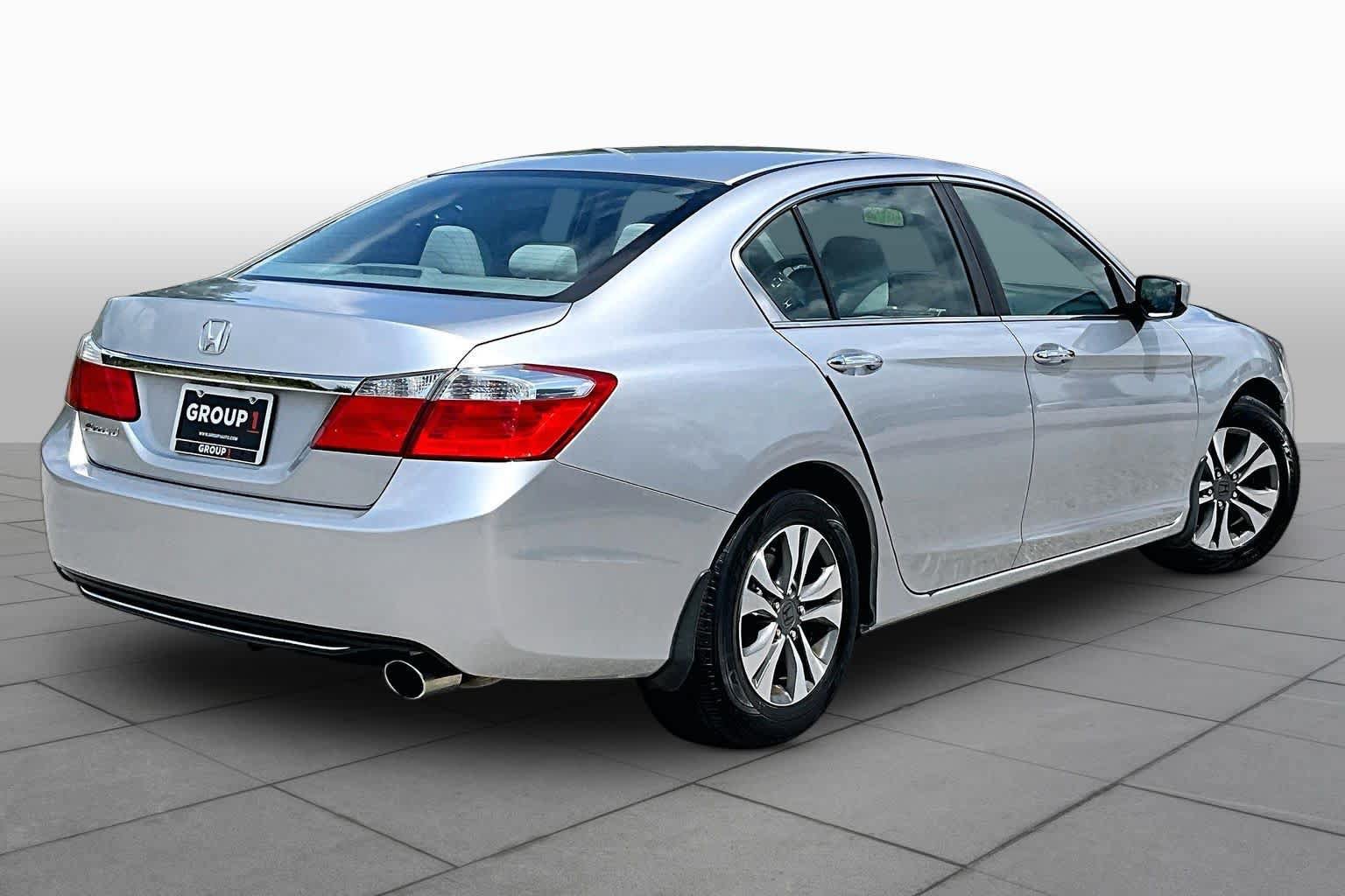 Used 2013 Honda Accord LX image 13