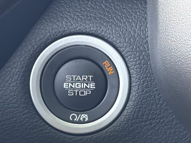 Used 2025 RAM 2500 Laramie AWD/4WD image 31