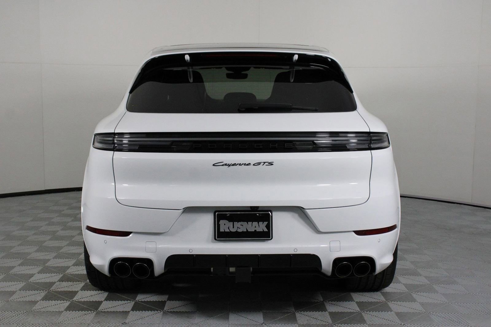 New 2026 Porsche Cayenne GTS image 6