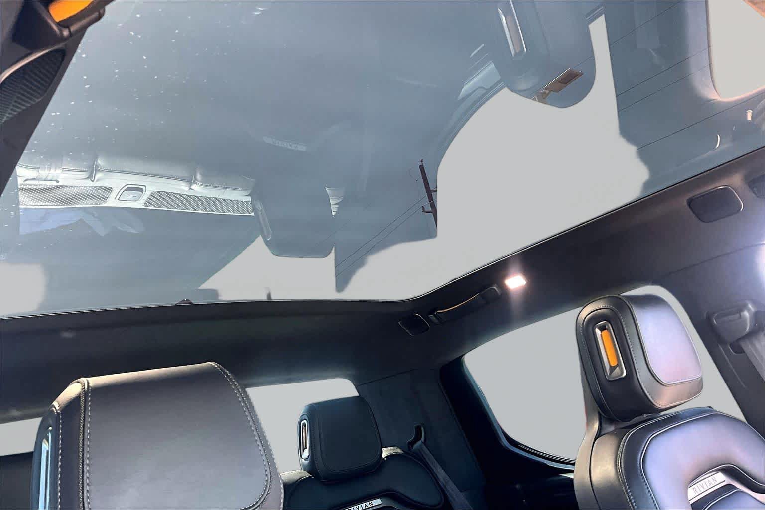 Used 2023 Rivian R1T Adventure AWD/4WD image 12
