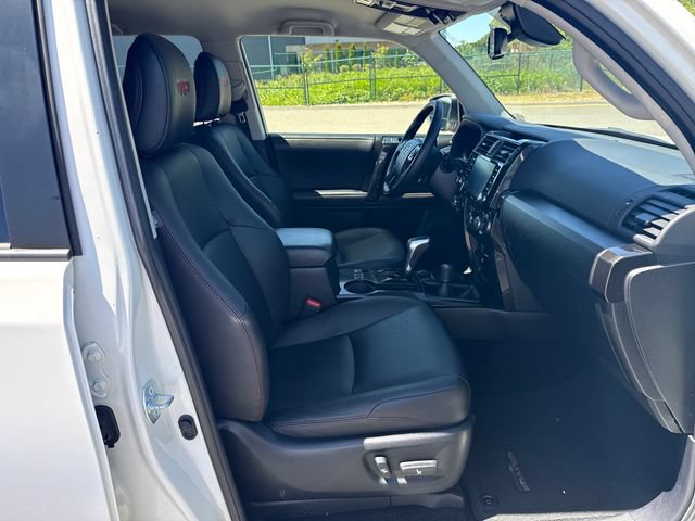 Used 2021 Toyota 4Runner TRD Off-Road Premium AWD/4WD image 9