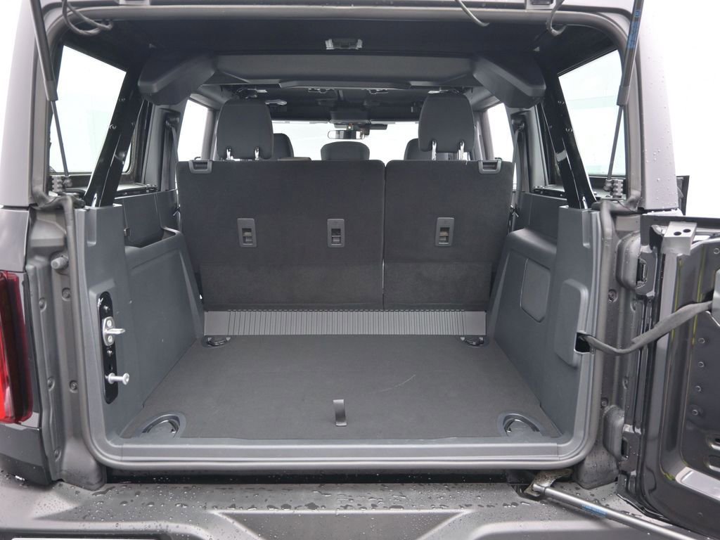 New 2025 Ford Bronco 4-Door AWD/4WD image 11