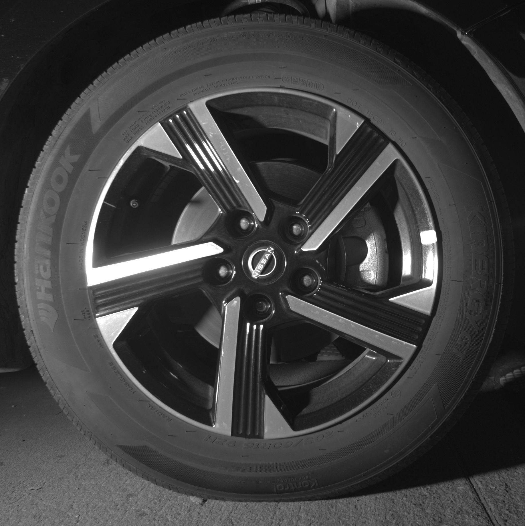 Used 2025 Nissan Sentra SV FWD image 13