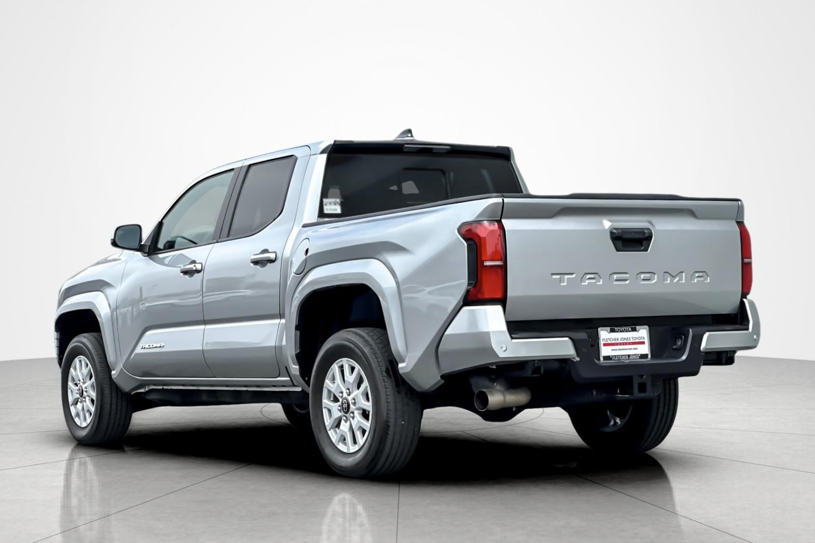 Certified 2024 Toyota Tacoma SR5 w/ SR5 Upgrade Package RWD image 3