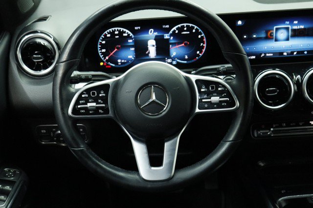 Used 2022 Mercedes-Benz GLB 250 w/ Premium Package image 25