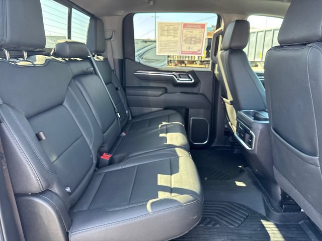Used 2025 Chevrolet Silverado 1500 LTZ AWD/4WD image 35