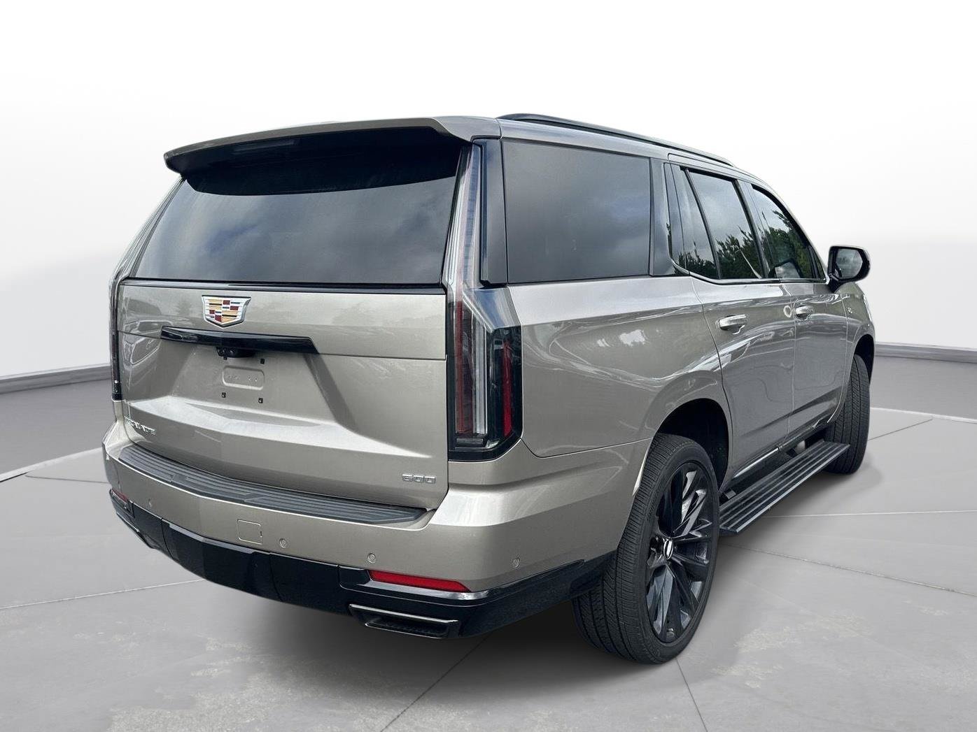 Used 2025 Cadillac Escalade Sport Platinum w/ LPO, ONYX Package AWD/4WD image 6
