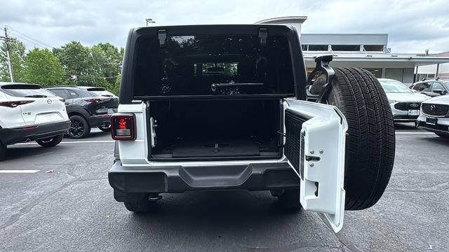 Used 2021 Jeep Wrangler Sport AWD/4WD image 13