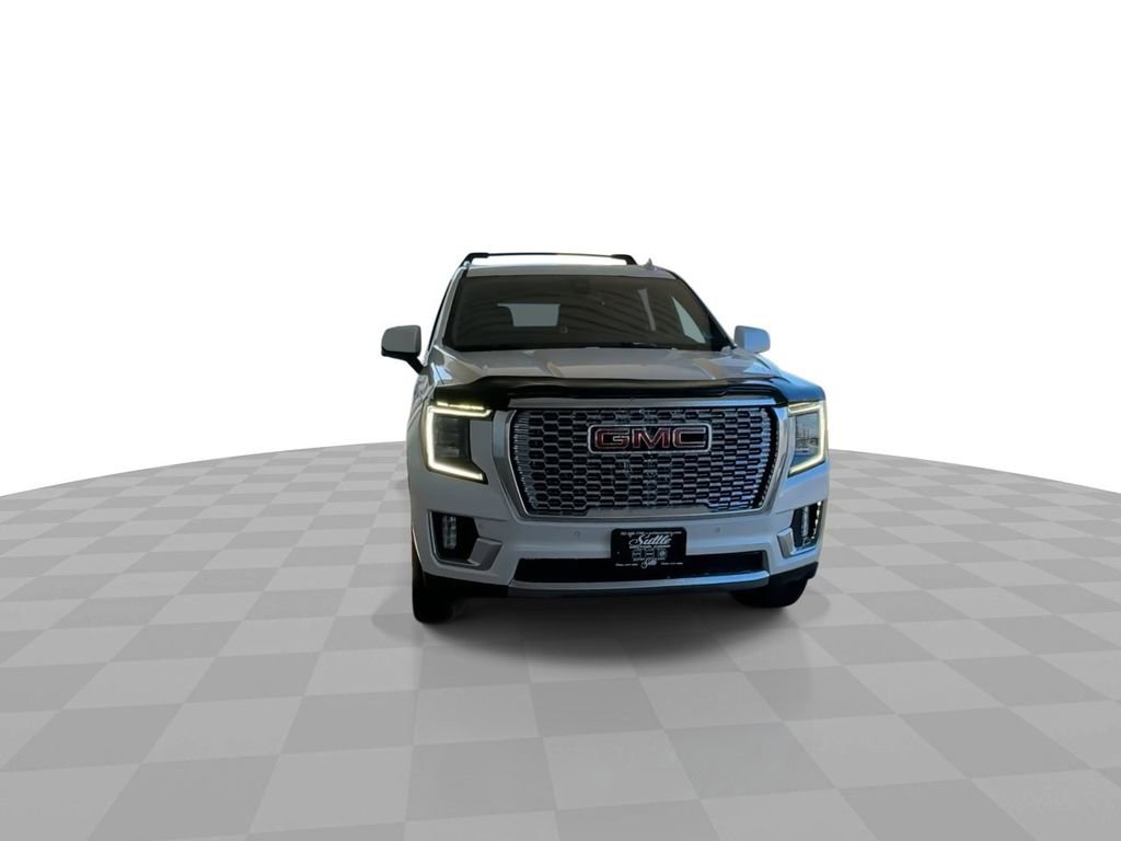Certified 2022 GMC Yukon XL Denali image 3