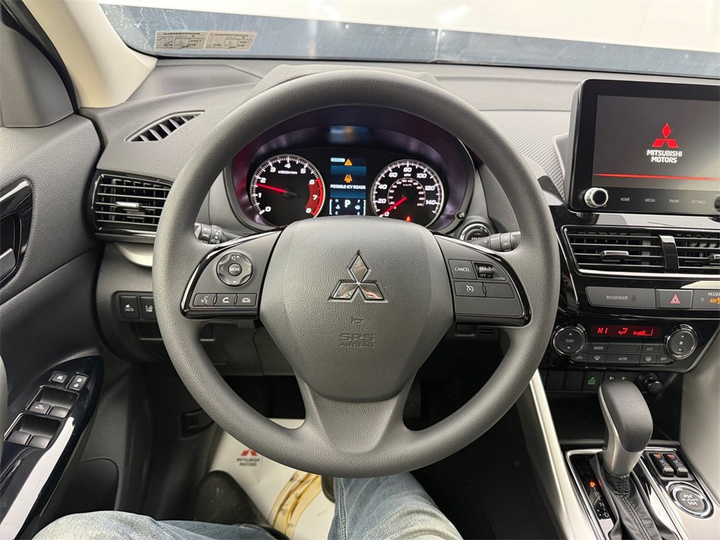 New 2026 Mitsubishi Eclipse Cross LE image 15