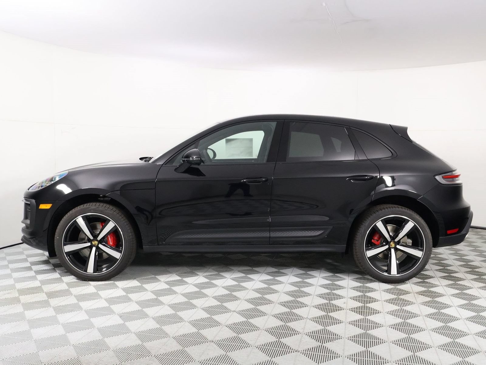 New 2026 Porsche Macan S AWD/4WD image 2