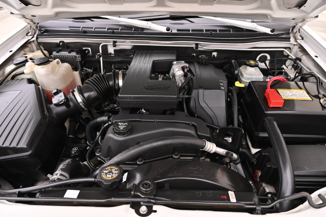 Used 2004 Chevrolet Colorado LS image 24