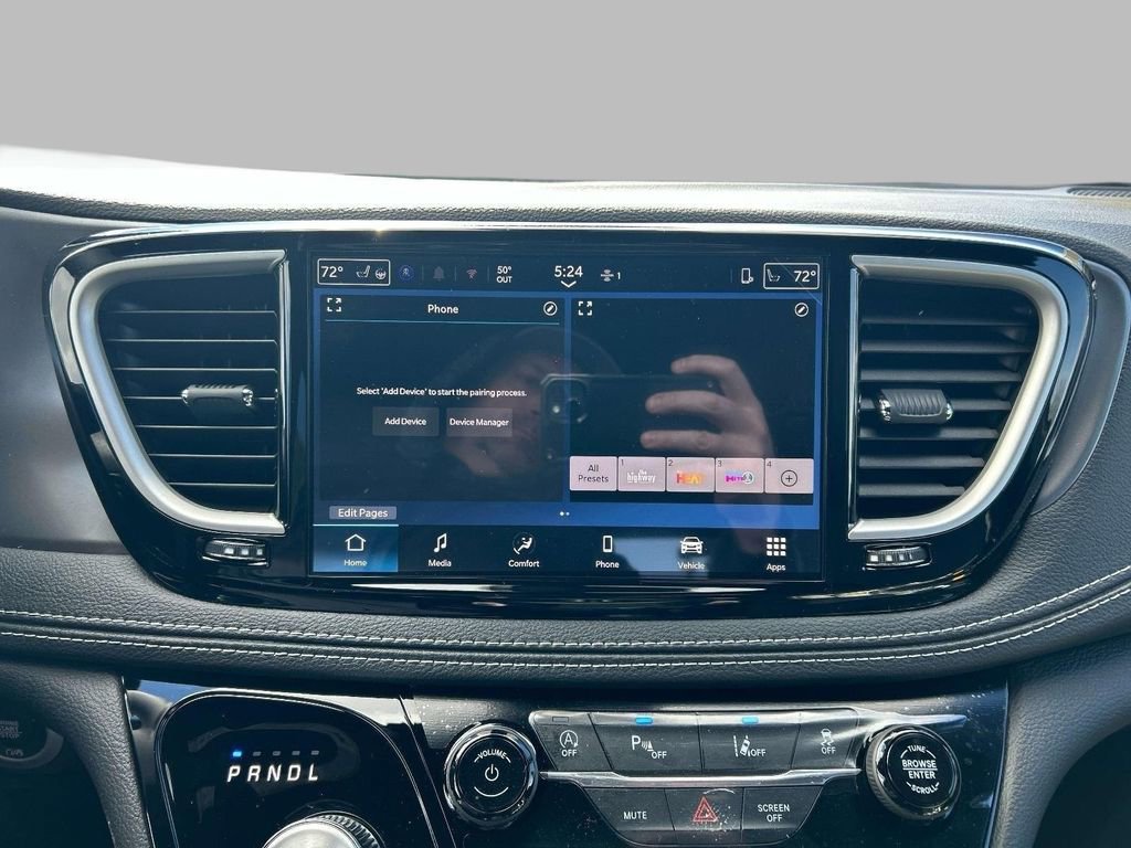 New 2026 Chrysler Pacifica Select AWD/4WD image 11