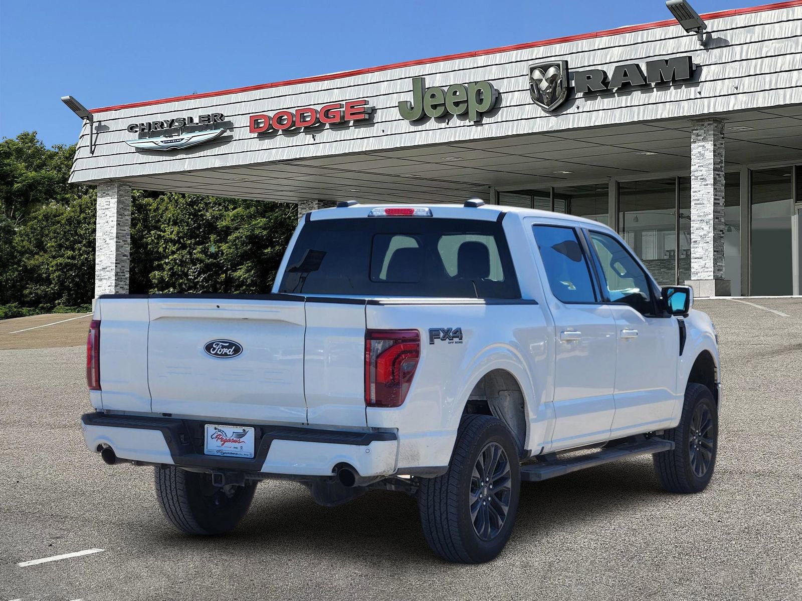 Used 2024 Ford F150 Lariat w/ Bed Utility Package image 5