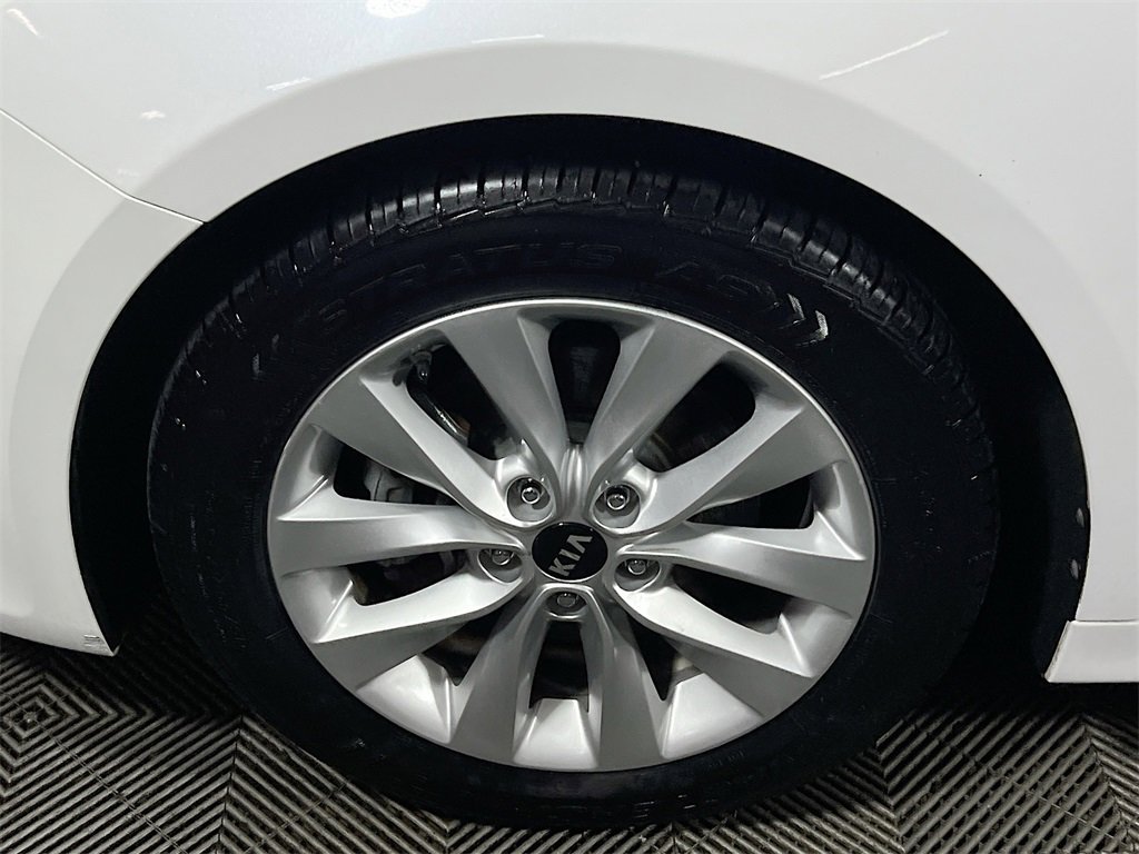 Used 2016 Kia Optima EX w/ Premium Package image 27