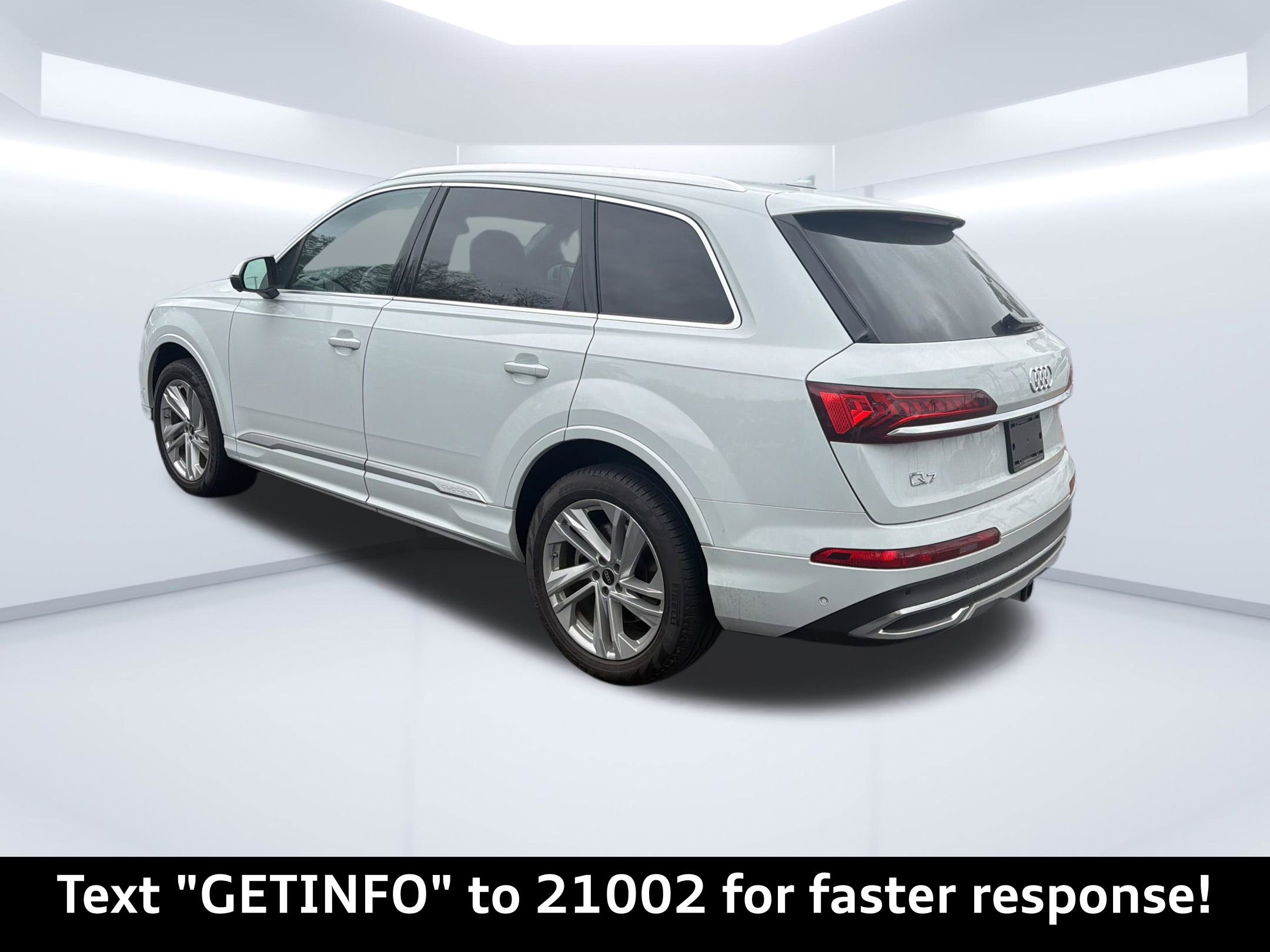 Used 2023 Audi Q7 3.0T Premium Plus w/ Premium Plus Package AWD/4WD image 3
