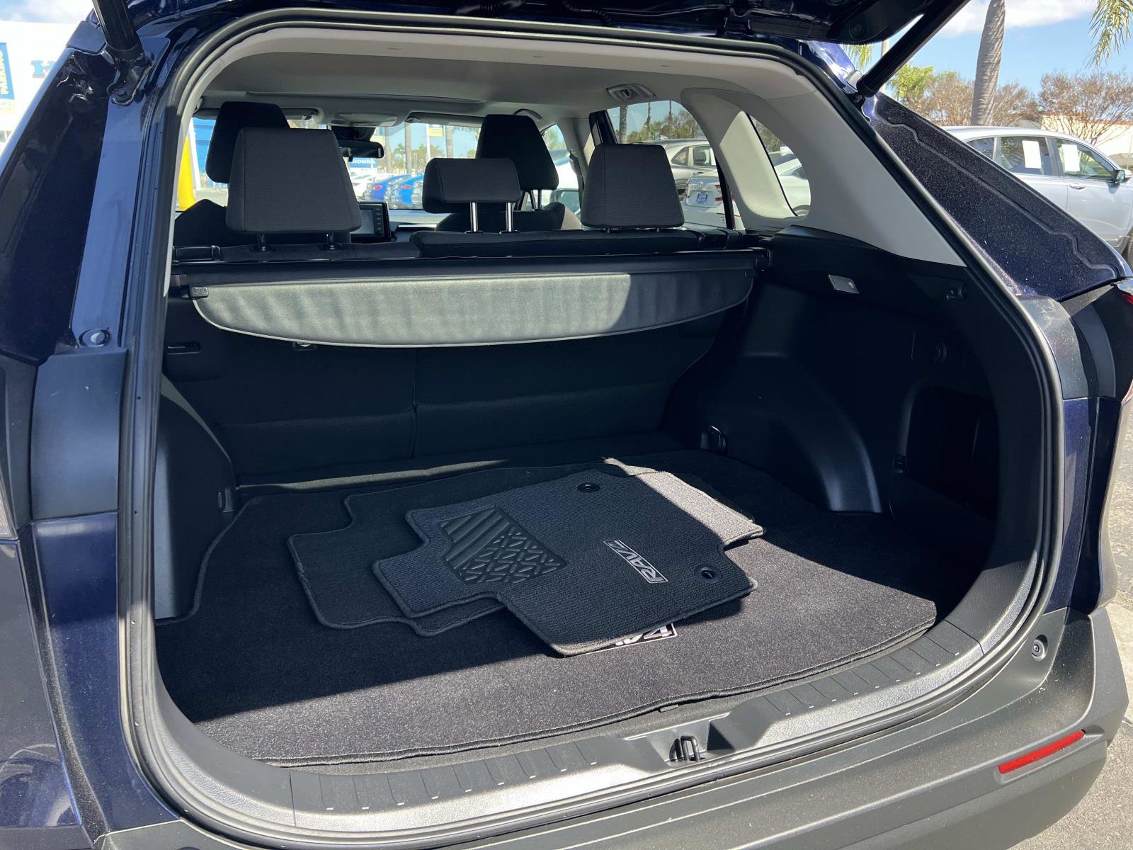 Used 2019 Toyota RAV4 XLE w/ Convenience Package image 23