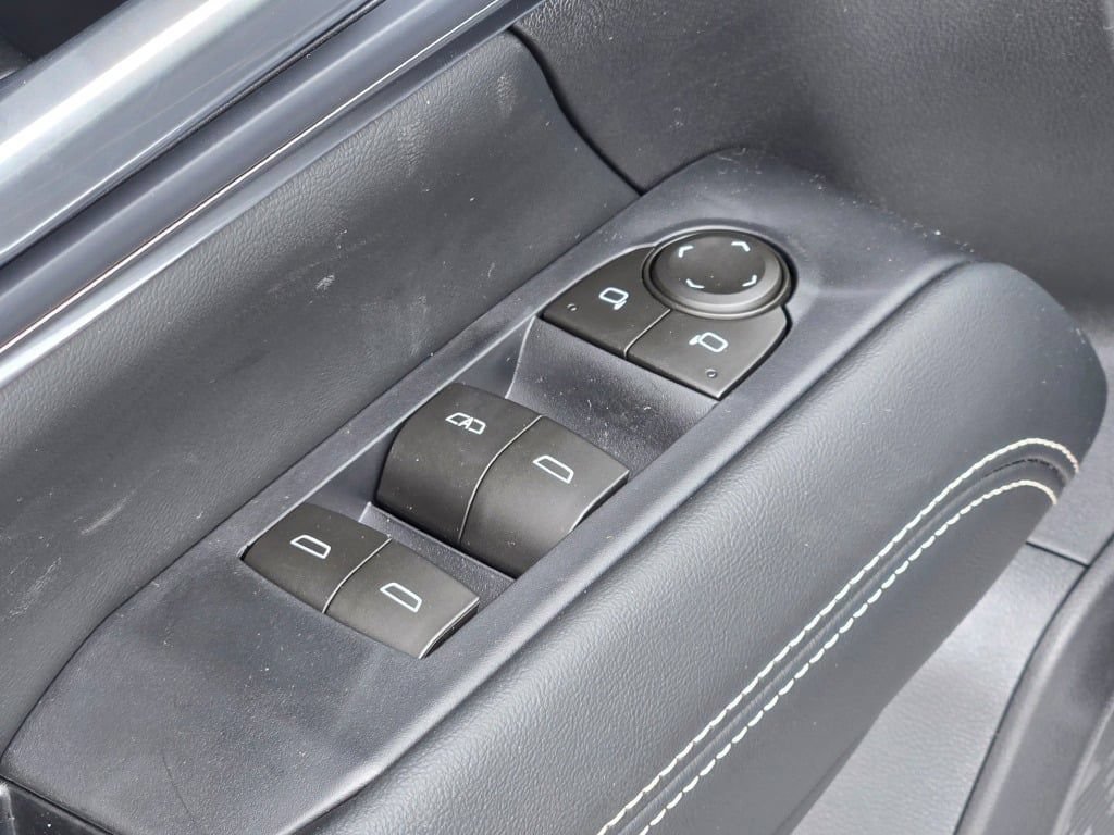 New 2026 GMC Terrain Elevation w/ Black Edition AWD/4WD image 31
