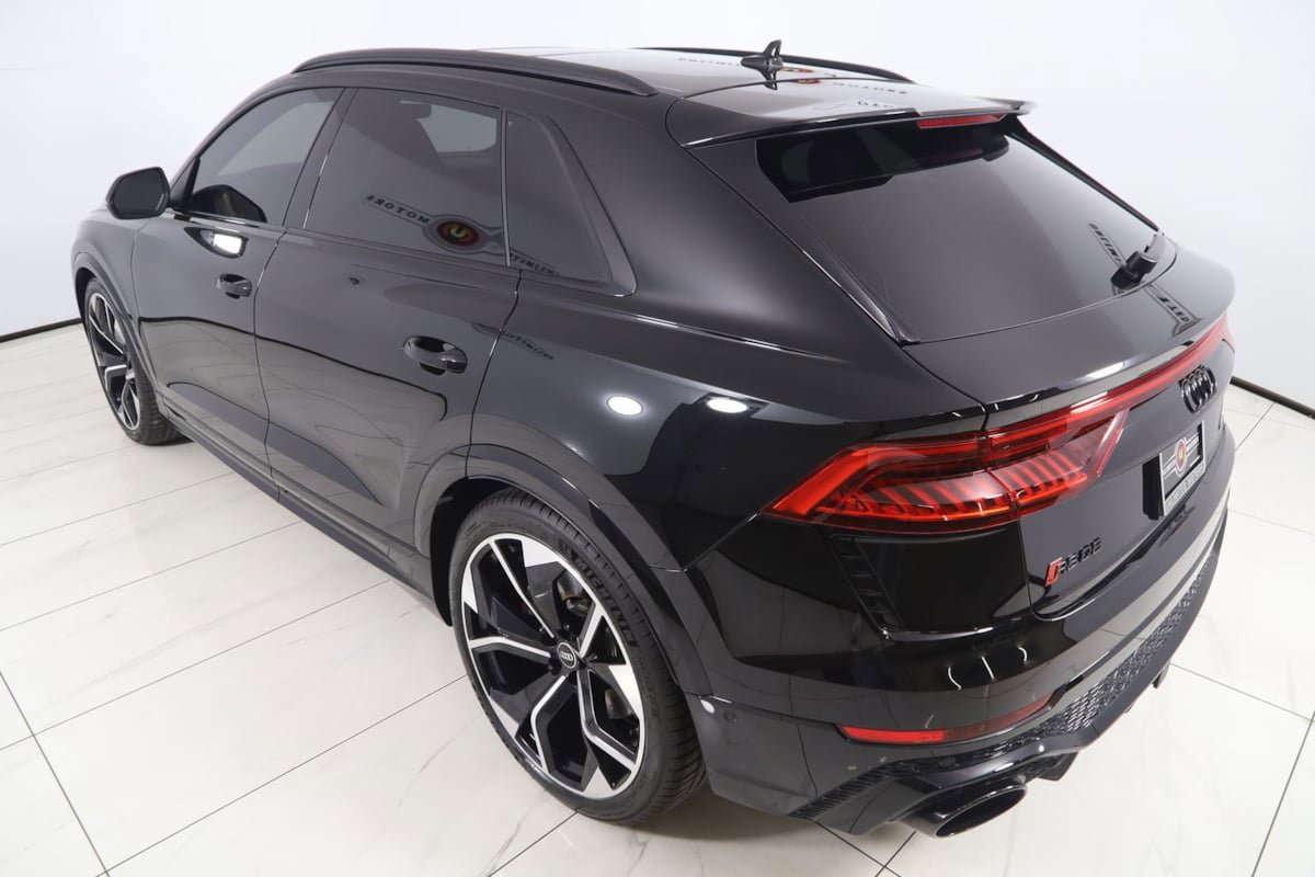Used 2023 Audi RS Q8 w/ Black Optic Package AWD/4WD image 33